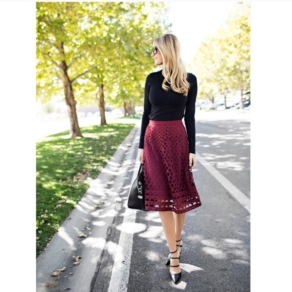 EUC J CREW BURGUNDY LASER CUT-OUT GEOMETRIC A-LINE MIDI SKIRT, SZ4 - Picture 2 of 14